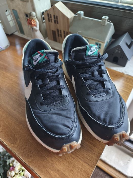 Adidasi Nike 42.5 negri noi