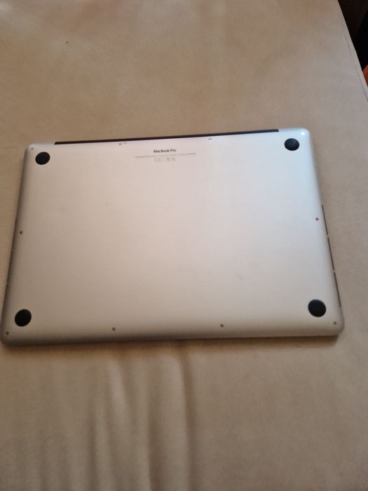 Apple MacBook Pro 15" - 16 GB RAM 2.2 GHz i7 / Макбук Про 15 инча