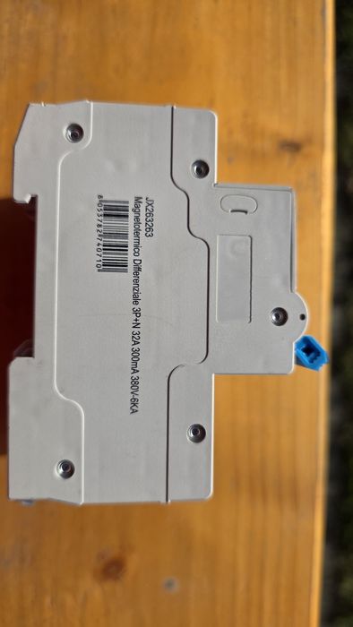 Siguranta cu diferential 380v