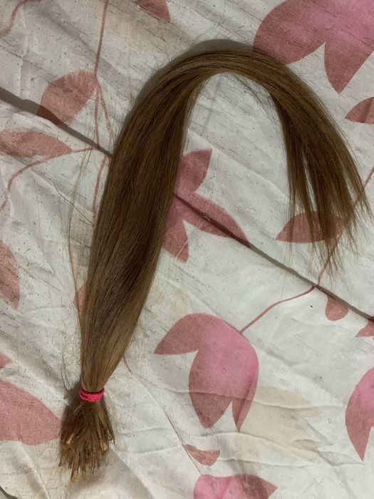 100 Кератинови кичури необработени косата е 100 грама