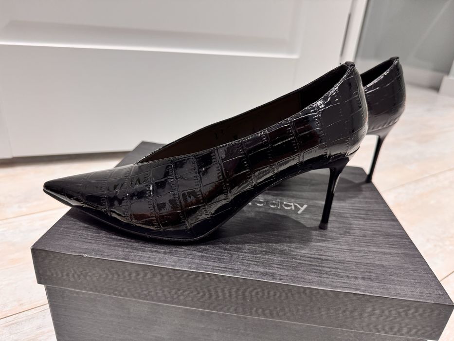 Женские туфли вечерние