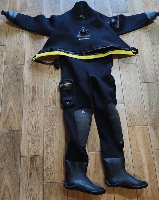 Aqualung intruder costum scafandru, scuba diving