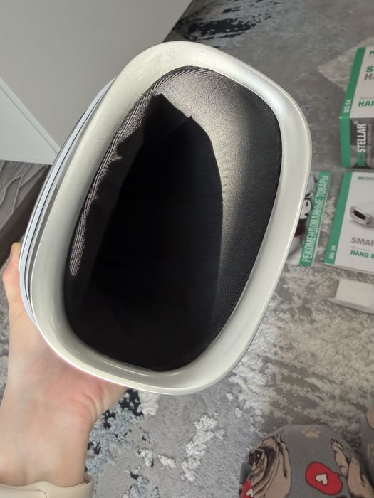 Воздушно - компрессионный массажер для рук.