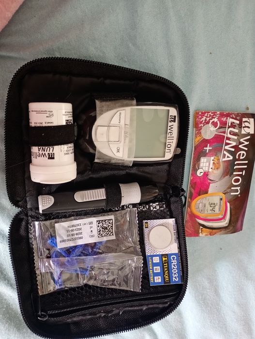 Апарат за кръвно налягане, Апарат за измерване на кръвна захар-с тест