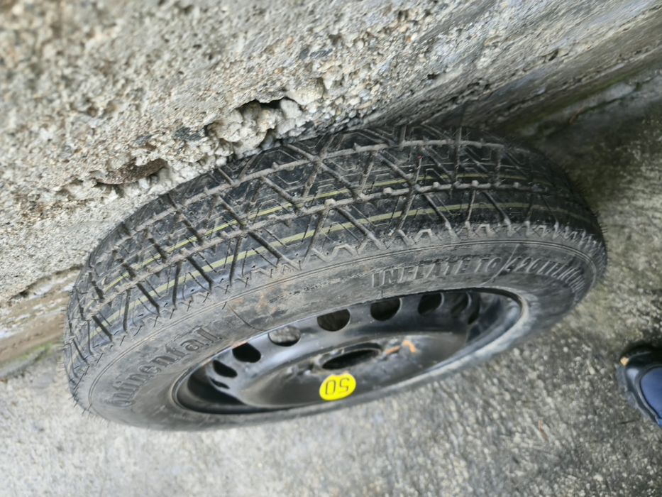 Резервна гума патерица