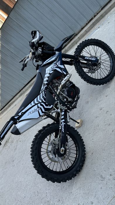 BSE эндуро 250куб мотоцикл