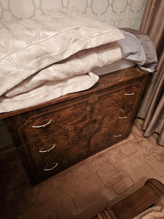 Полный спальный гарнитур