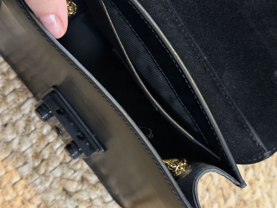 Мадамска чанта Furla