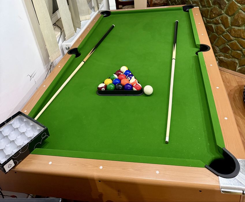Masa mare de biliard