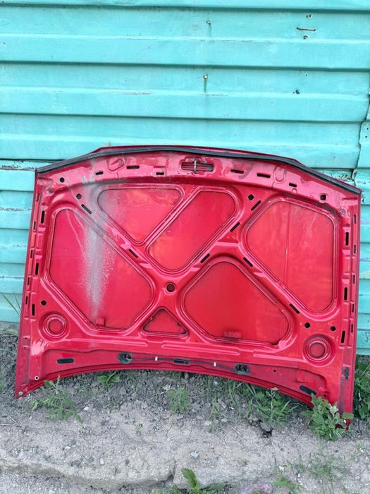 Капот гольф 3 продам