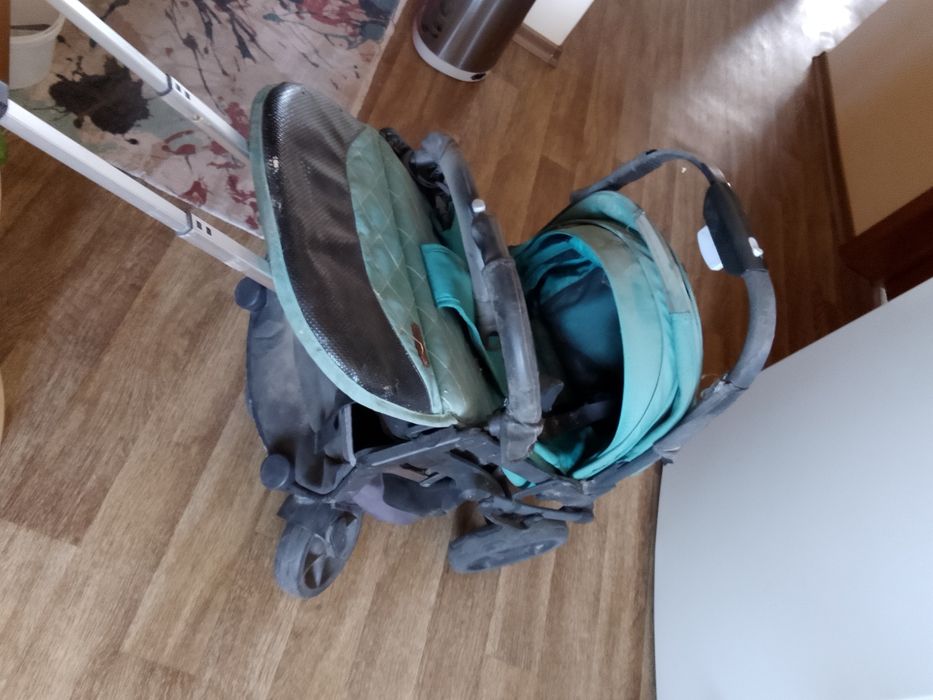 Коляска складная прогулочная