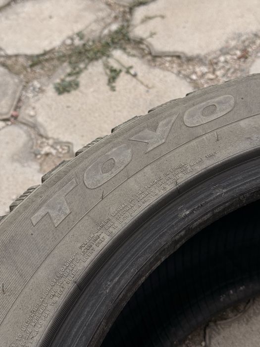 Зимние резины TOYO 235/55R18