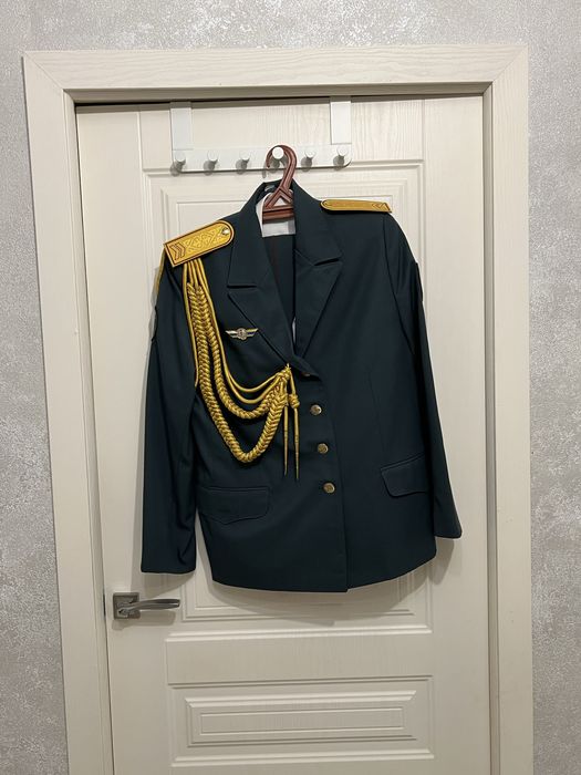 Продам женскую форму