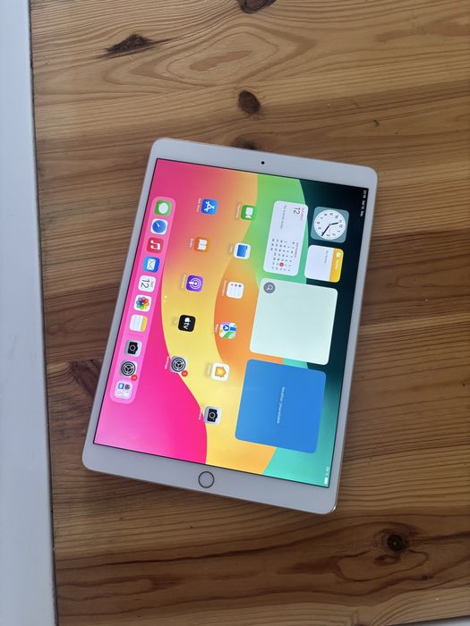 Ipad Pro 10,5. Gold ( A1701) . Stare foarte buna