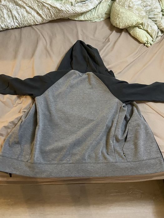 Суитчер на  under armoure  С размер