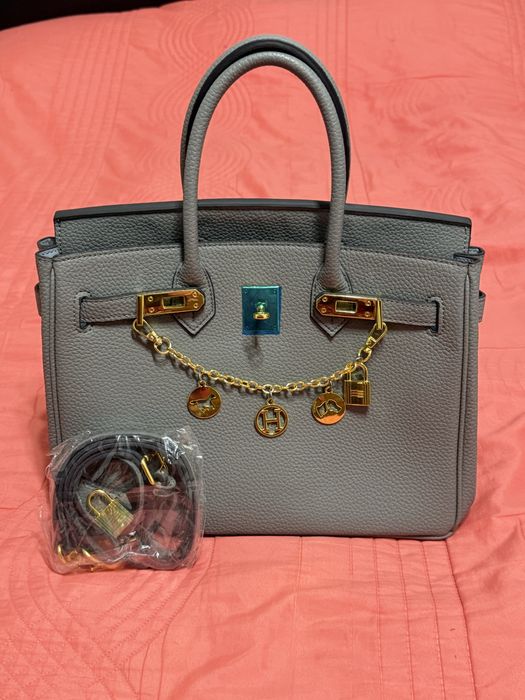 Стильная и вместительная сумка