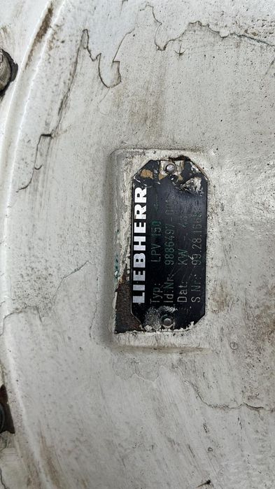 Продам насос LPV 150 на экскаватор Libherr 904