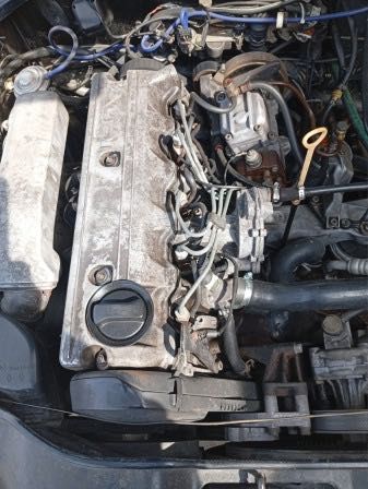 Продавам Audi 100