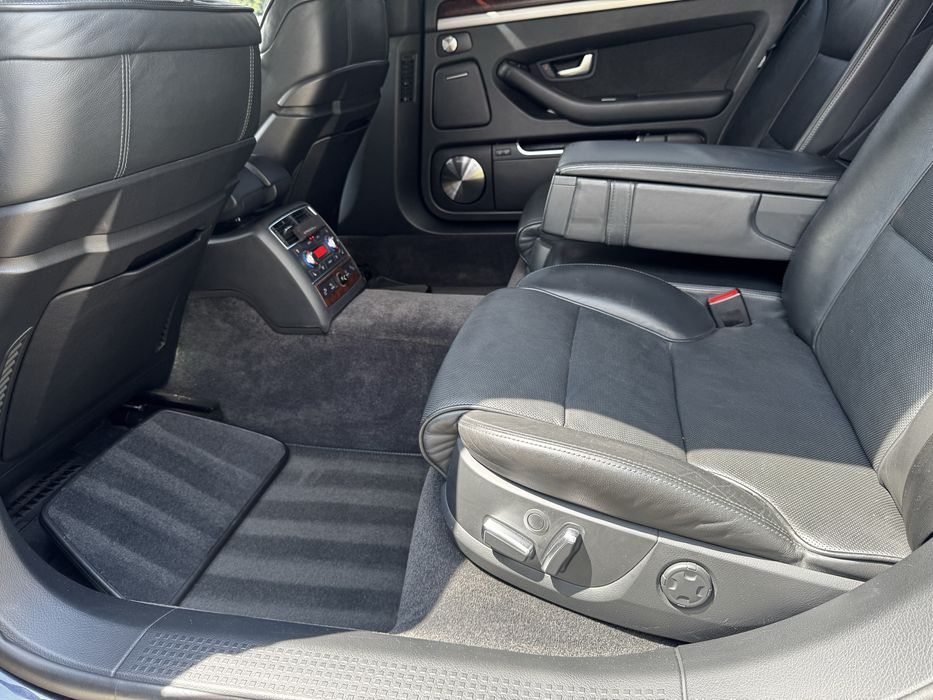 Audi A8 L Quattro 4.2 FSI 2008