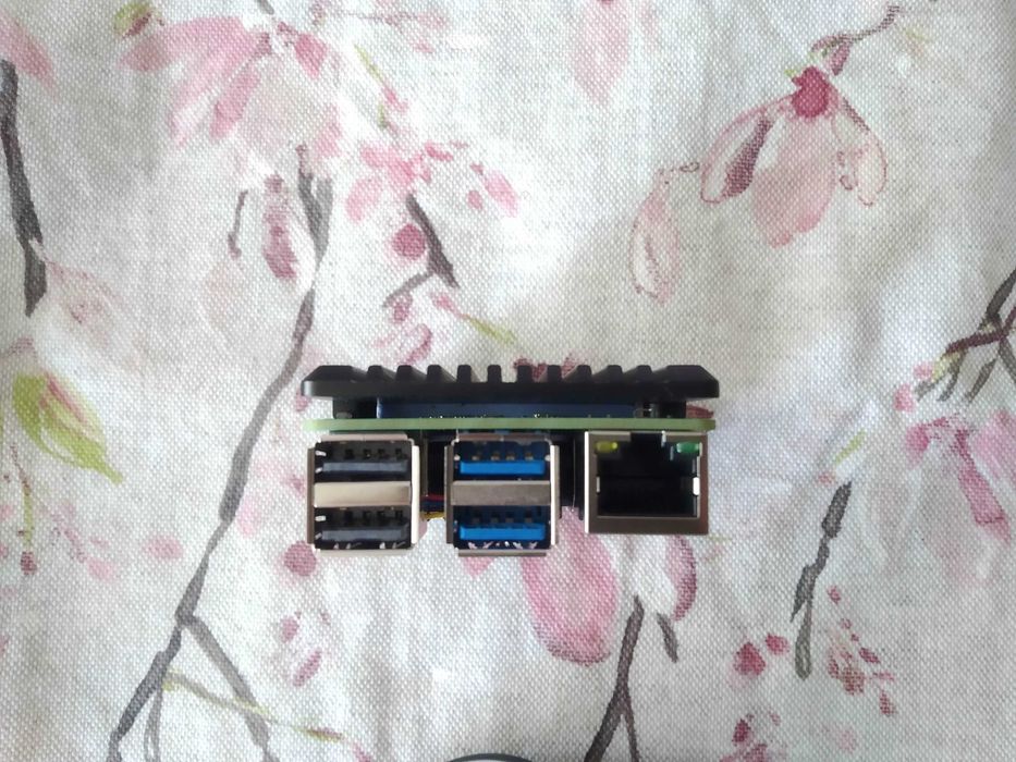 Raspberry Pi 5 8GB RAM с кутия, вентилатор, радиатори и захранване