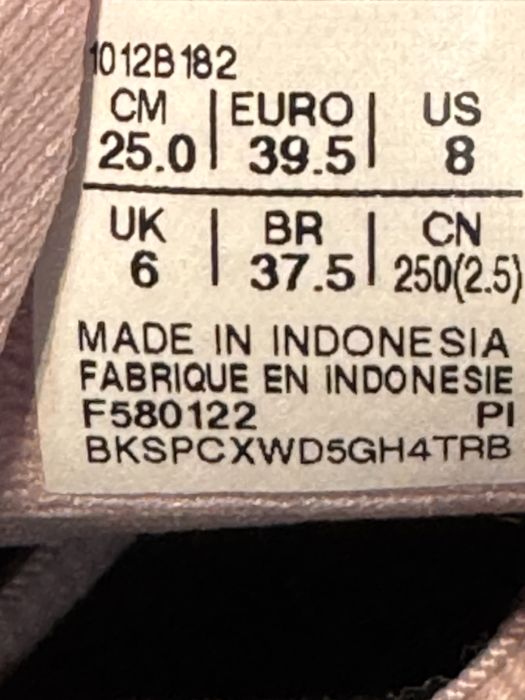 Маратонки ASICS GEL EXCITE 9 .Номер 39.5