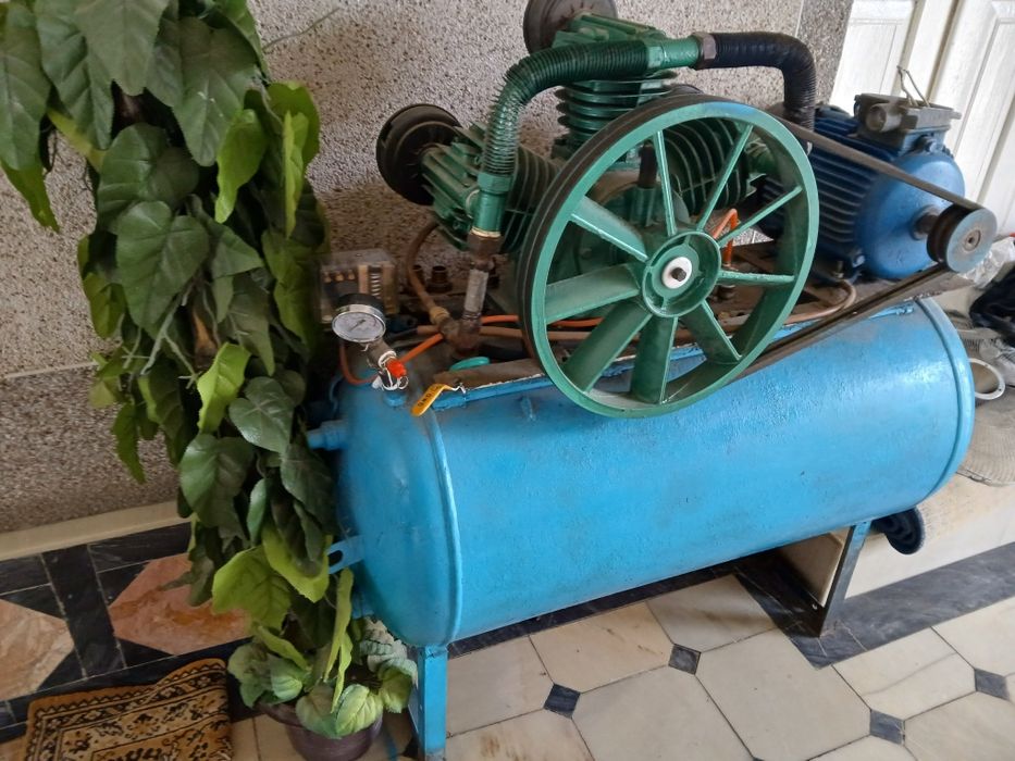 Компрессор сотилади 350л