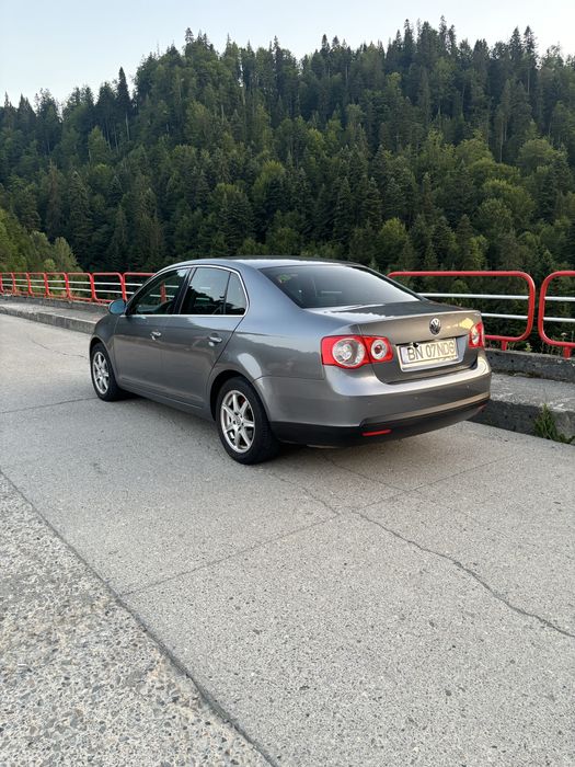 VOLKSWAGEN Jetta 2006 — imagine 3