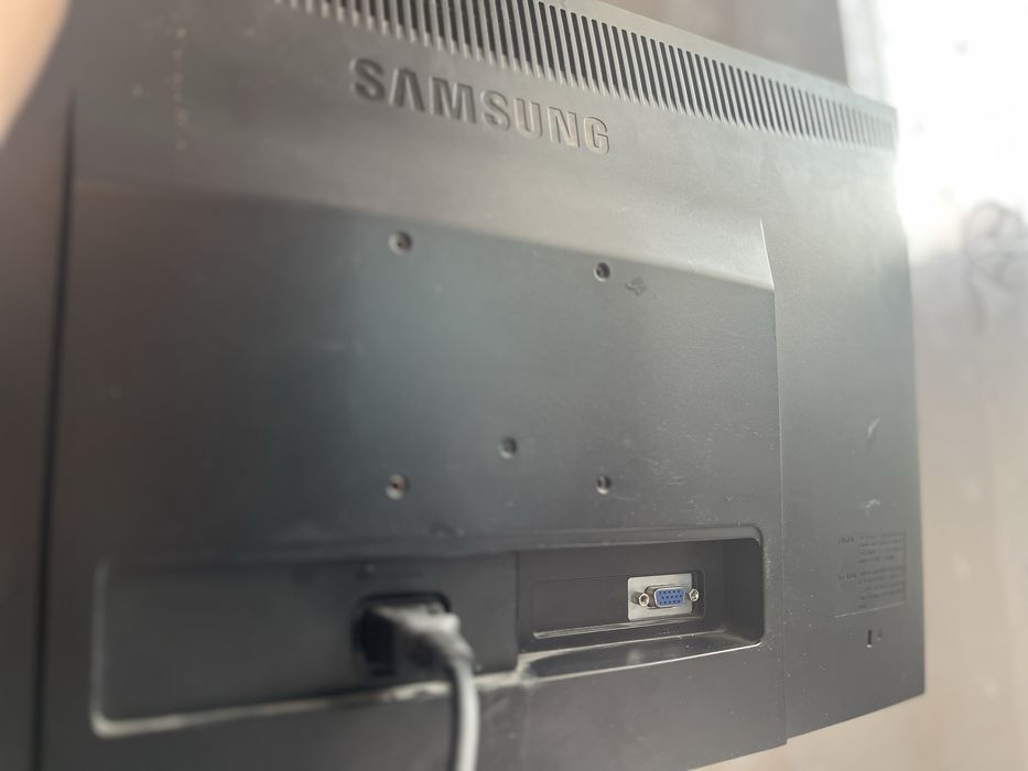 Calculator nu e de gaming dar este foarte bun in a fi folosit