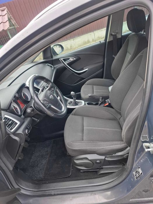 OPEL Astra 2013 — imagine 5