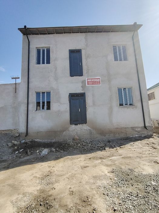 Tandirchida 2 joy sotiladi