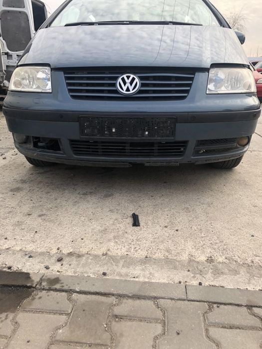 Dezmembrez VW Sharan 1.9 TDI