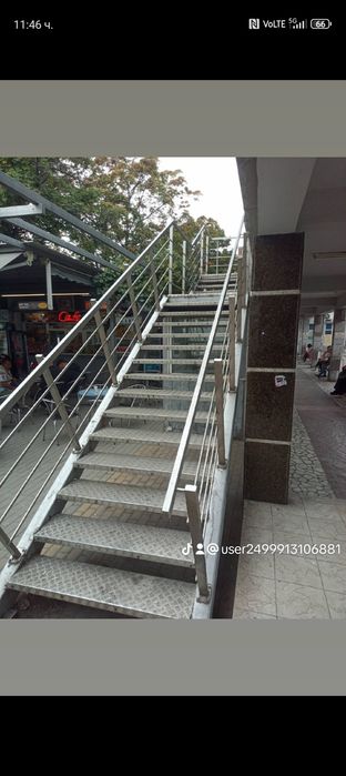 Иноксови парапети