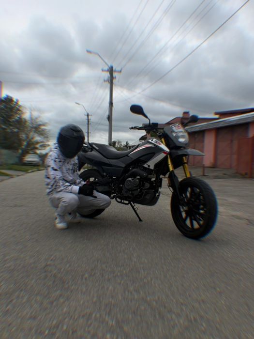 Keeway TXM 125 super moto SCHIMB & VÂND