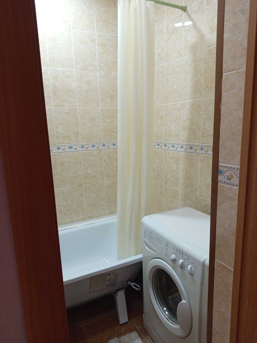 сдаю 2-комн квартиру