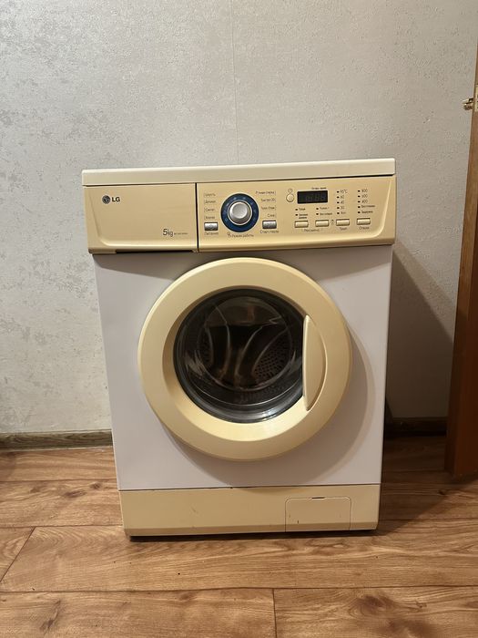 Продам стиральную машинку