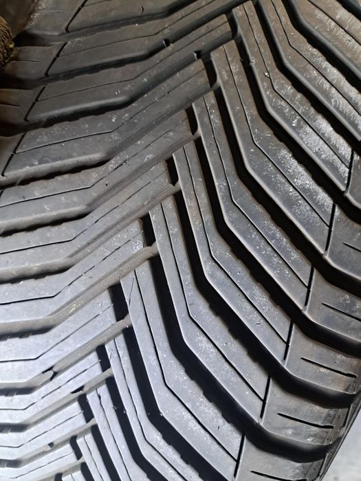 2 anvelope Cross Climate 235 55 r17 Michelin