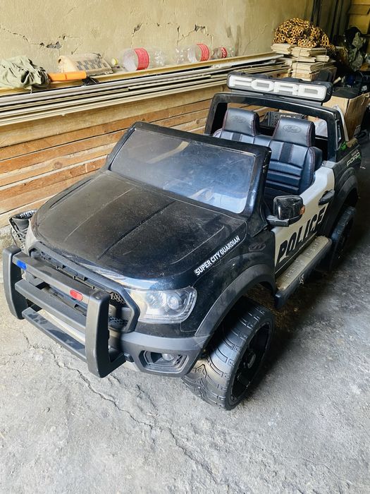 Продам автомобиль детский