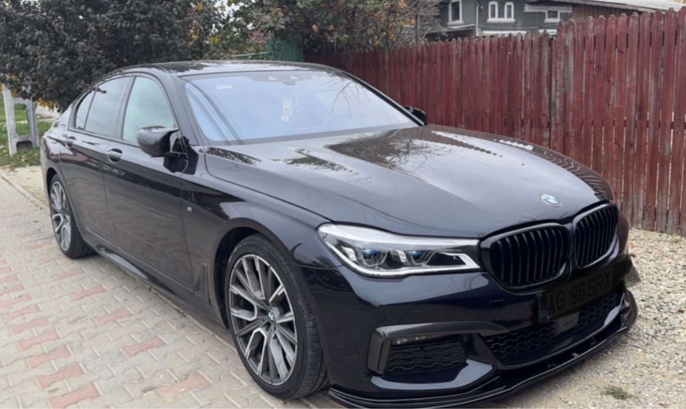 Vand Bmw seria 7/ G11-3.0 D. 2015-usor avariat bara fata