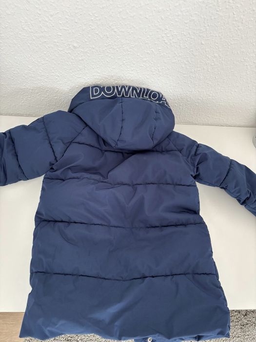 Продам детскую куртку