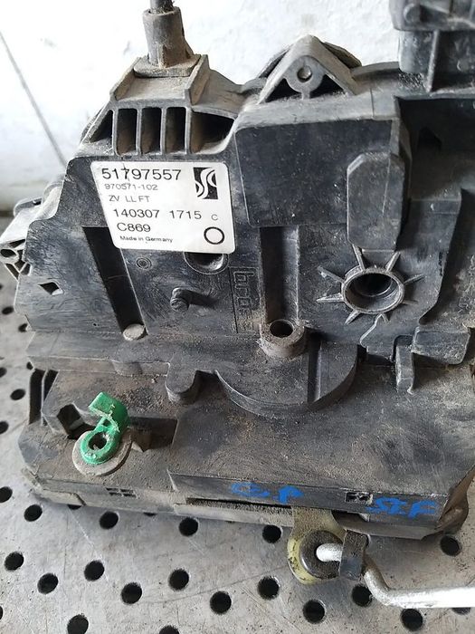 Broasca usa stanga fata fiat grande punto 199 51797557