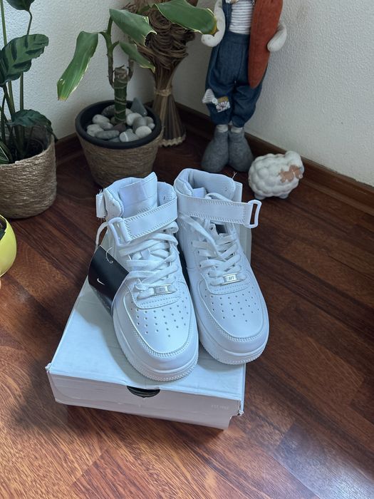 nike air force one mid marimea 40