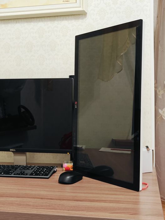 Монитор 24 LG Dell