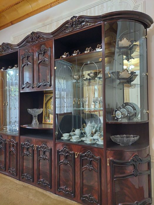 Стенка сотилади холати зур кирилган чизилгай жойлари йук идеал