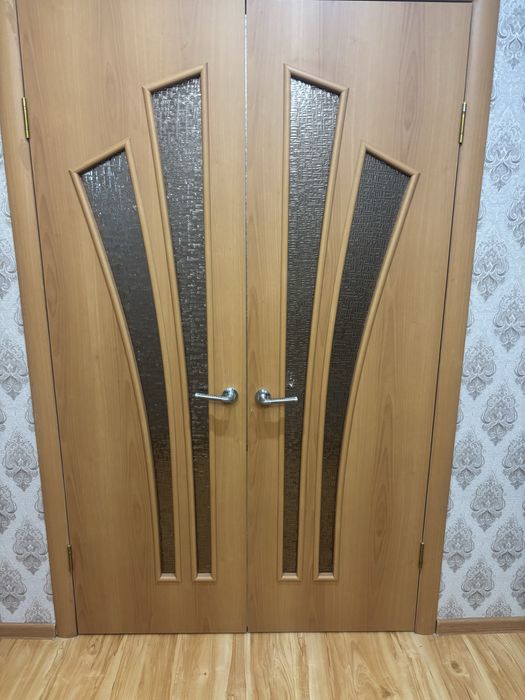 Продаю двери межкомнатные ,б/у