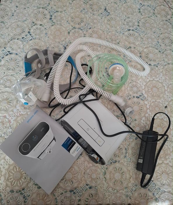CPAP апарат за сънна апнея Philips – пълен комплект, отлично състояние