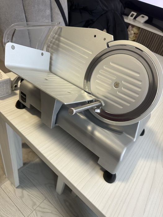 Vand Feliator Profesional Metro nou