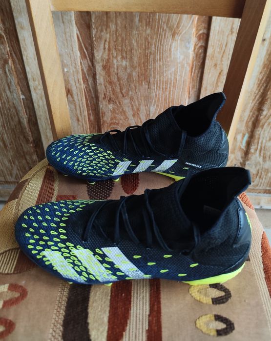 Adidas Predator Demonscale