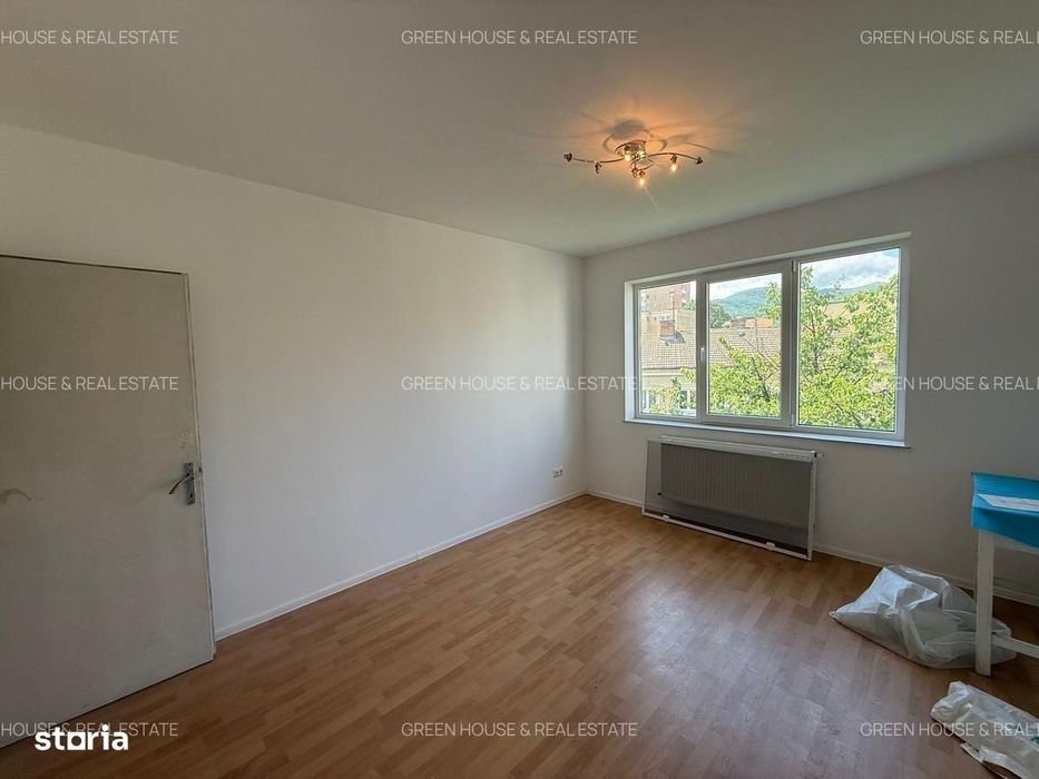 Apartament 2 camere, etaj 2 zona Progresul