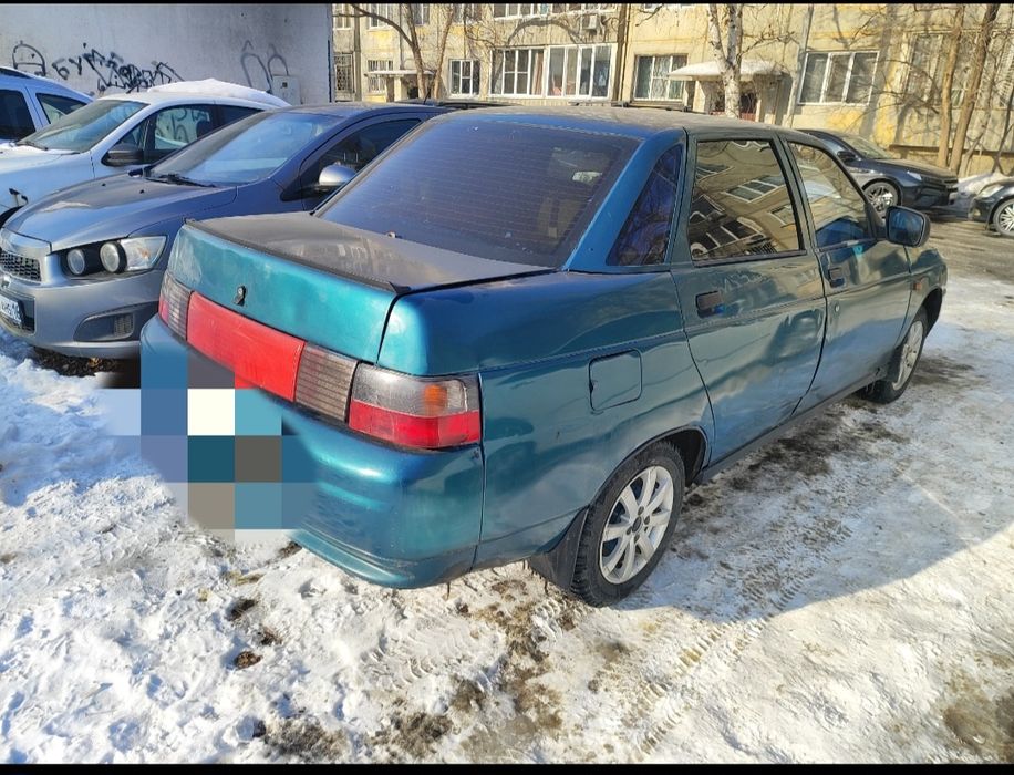 Продам ваз 2110  карбюратор 1999год