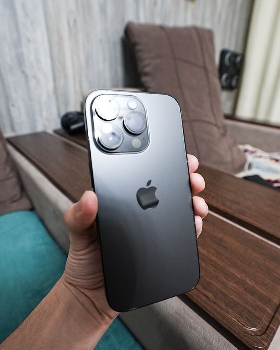 Айфон 14 про продается телефон